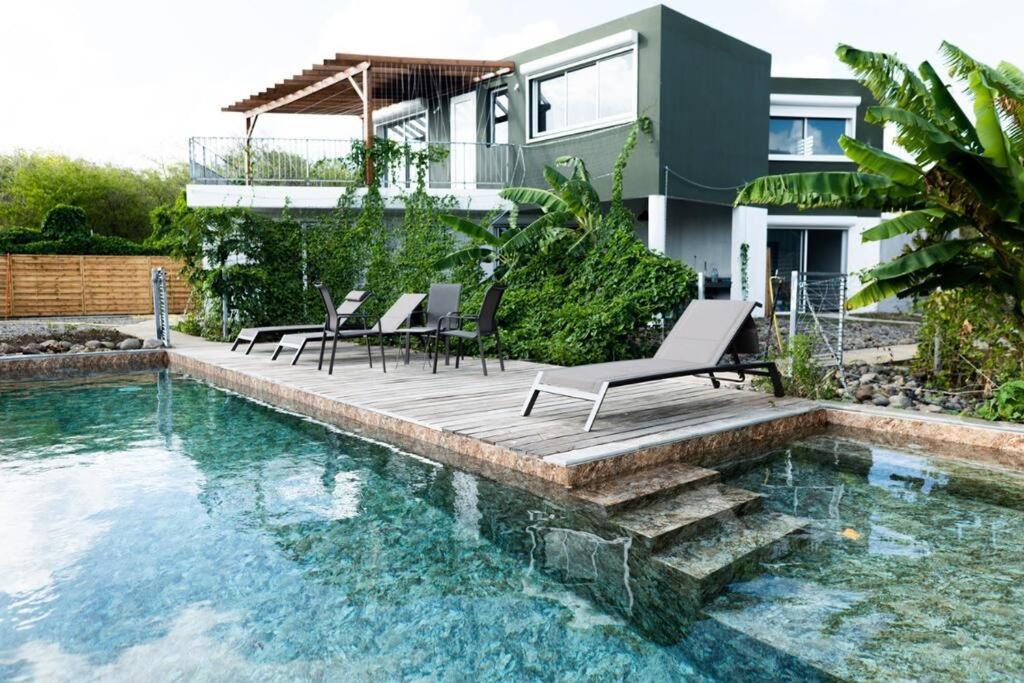 T3 Lumineux Avec Vue Exceptionnelle Et Piscine Oasis De Nature Et Serenite Petit-Canal Exterior foto